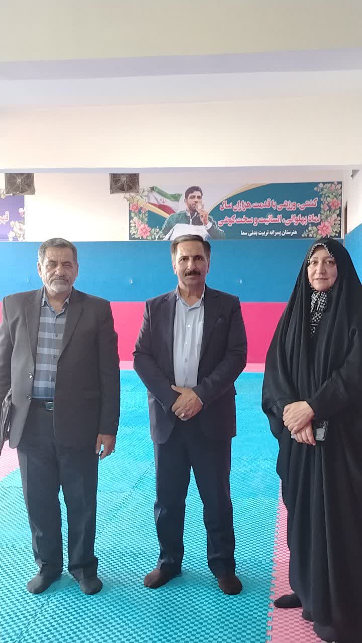 دانش‌آموزان باید مهارت‌های کاربردی و بازارپسند را فرابگیرند
