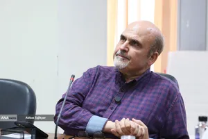 دکتر حمیدرضا جلایی&zwnj;پور استاد جامعه&zwnj;شناسی دانشگاه تهران در نشست علمی واکاوی ابعاد راهبردی و تمدنی تشییع تاریخی رهبر شهید