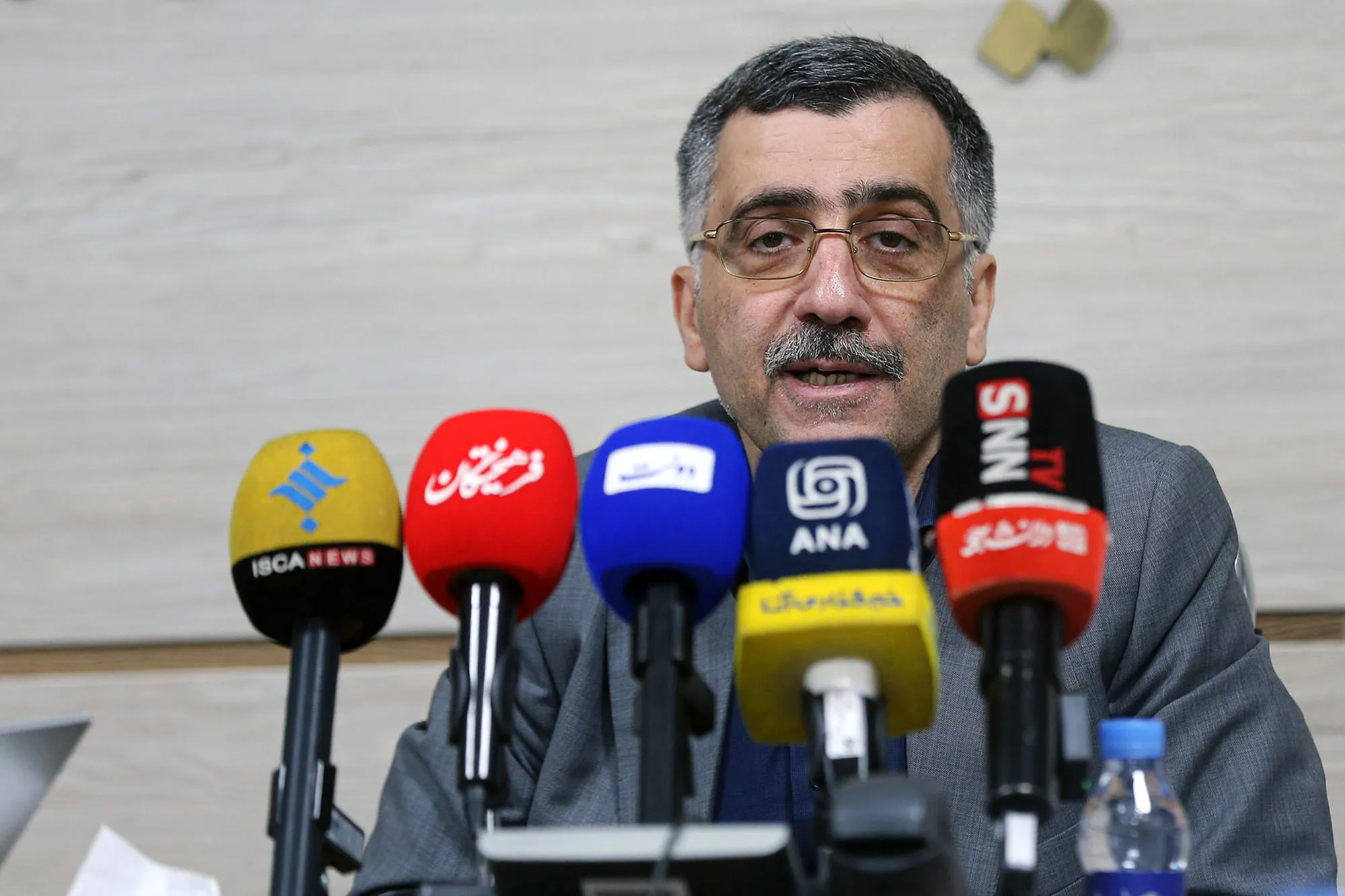 نشست خبری افشین آخوندزاده معاون تحقیقات و فناوری وزارت بهداشت