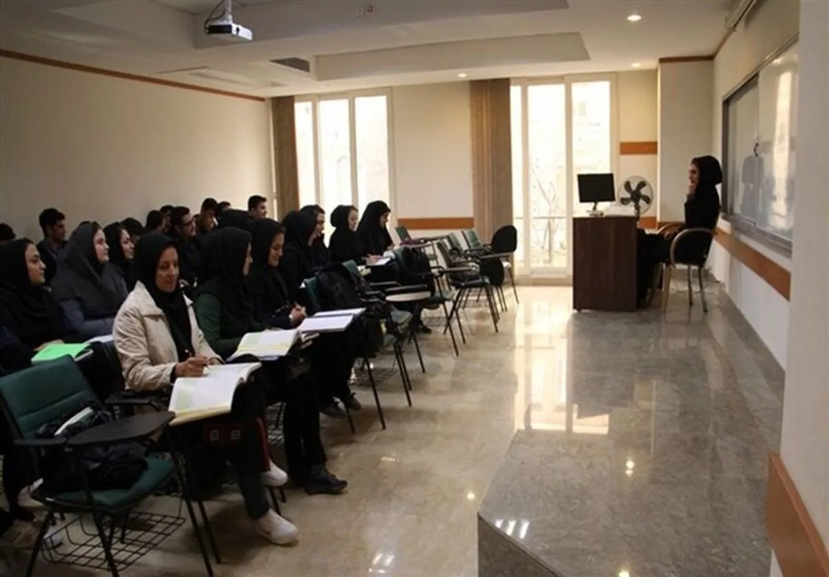 تدریس با جهت‌گیری الهی باید به یک گفتمان در دانشگاه‌ها تبدیل شود