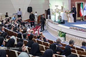 تجلیل از تیم&zwnj;های قهرمان دانشگاه آزاد اسلامی با حضور دکتر بیژن رنجبر