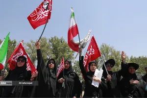 تشییع پیکر مطهر آقای شهید ایران و خانواده ایشان