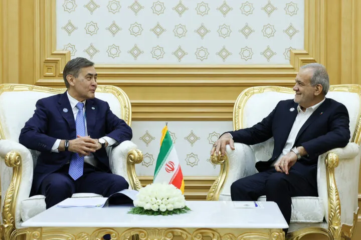پزشکیان