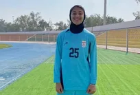 بانوی فوتبالیست در آستانه بازگشت به آغوش وطن/ زلفی استرالیا را ترک کرد