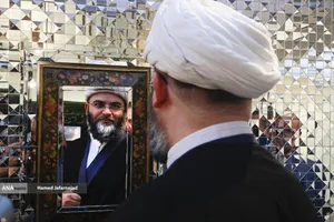 مراسم افتتاح نمایشگاه &laquo; آیینه&zwnj;های نعت&raquo; آیین گرامیداشت ۱۵۰۰مین سالگرد میلاد پیامبر اکرم(ص) با حضور حجت&zwnj;الاسلام والمسلمین محمد قمی رییس سازمان تبلیغات اسلامی