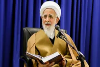 پرچم شرف است/ اول کسی که در مبارزات، پرچم به دست گرفت ابراهیم خلیل بود