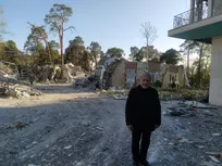 بازدید رئیس دانشگاه آزاد اسلامی از لانه جاسوسی پس از حمله اخیر دشمنان