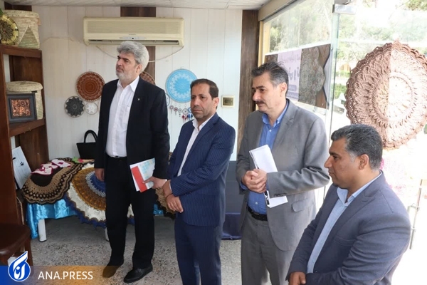 نمایشگاه و بازارچه صنایع خلاق در واحد بندعباس
