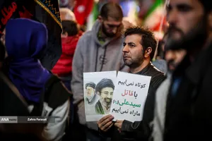 اجتماع مردمی در حمایت از رزمندگان اسلام