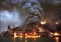 سپاه: نفتکش متخلف مورد اصابت پهپاد قرار گرفت