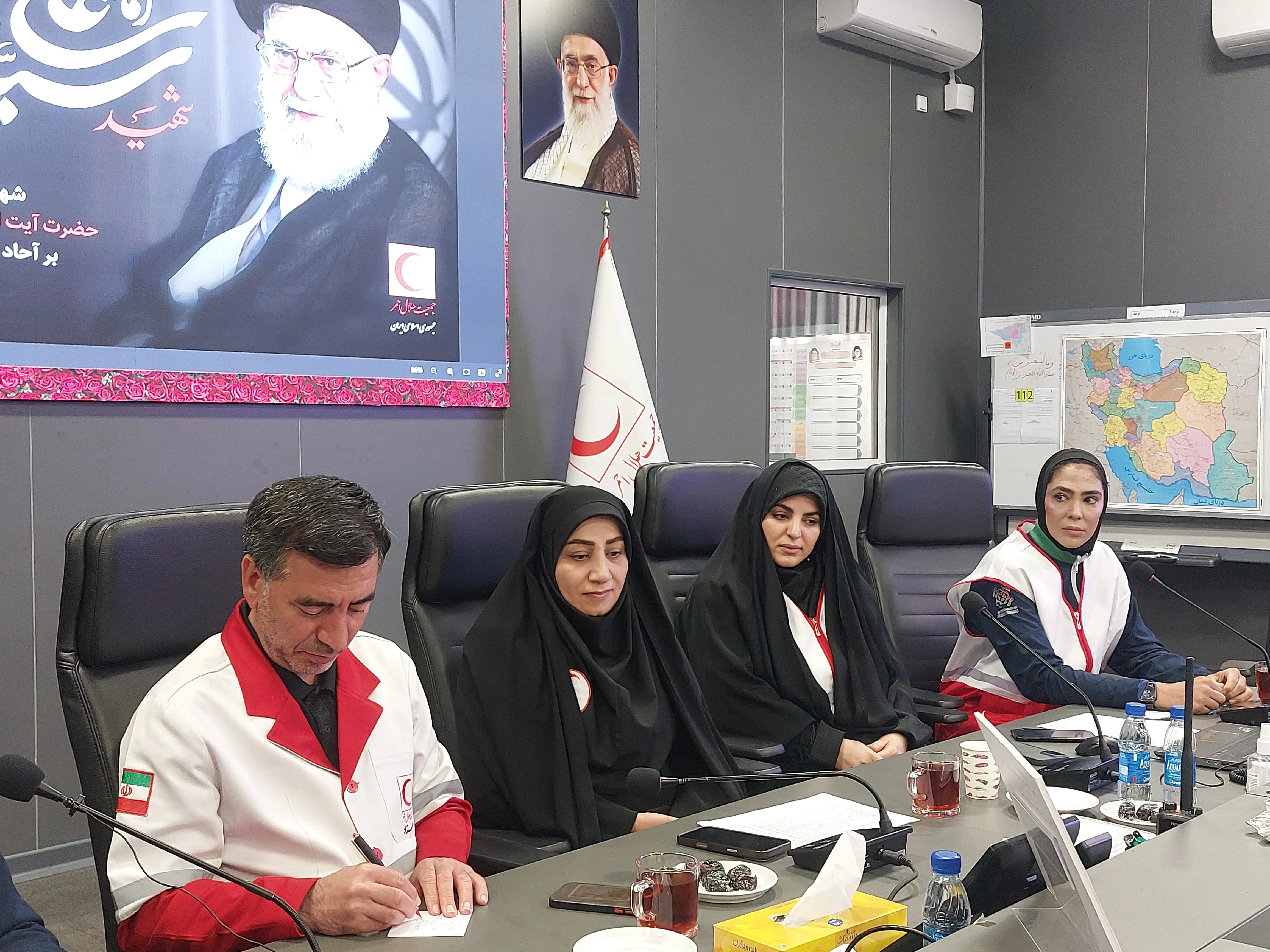 لیلا نصرالهی در هلال احمر لیلا نصرالهی در هلال احمر