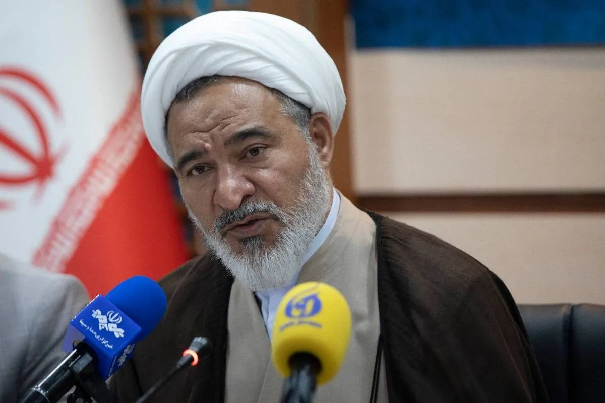 استفاده از نظریه‌پردازان علوم انسانی در تدوین کتب درسی