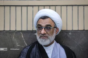 مراسم یادبود &laquo;اکبر عبدی&raquo; در مسجد بلال