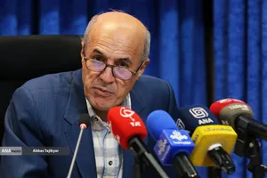 سعید حبیبا رئیس سازمان امور دانشجویان وزارت علوم، تحقیقات و فناوری در مراسم اهدای تبلت&zwnj; ویژه دانشجویان نابینا