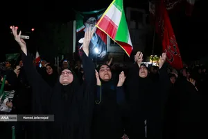 اقامه نماز استغاثه به امام زمان زمان(عج) - چهارراه نبرد خیابان پیروزی