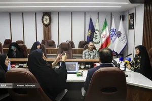 سمیرا خطیب زاده عضو هیأت علمی دانشکده فرهنگ و ارتباطات دانشگاه بین المللی صوره دبیر علمی هم&zwnj;اندیشی مرزبانی دیجیتال