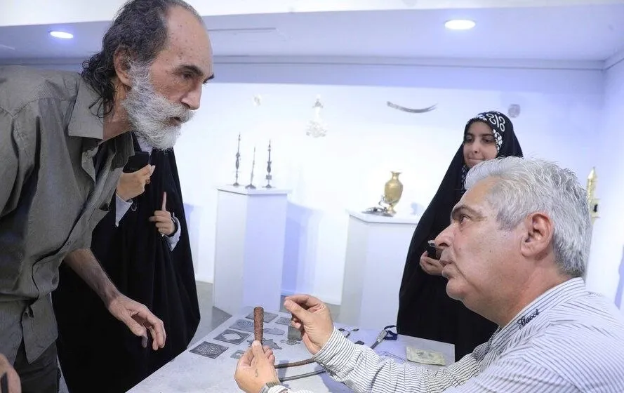 حسین اکبری