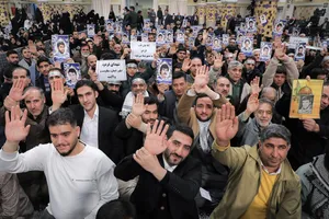 دیدار خانواده شهدای اقتدار با رهبر انقلاب در روز میلاد امیرالمومنین علیه&zwnj;السلام