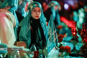سفره نذری حضرت رقیه(س) در میدان امام حسین(ع)
