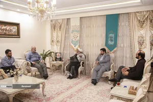 دیدار حجت الاسلام و المسلمین عبدالحسین خسروپناه دبیر شورای عالی انقلاب فرهنگی با خانواده شهید دکتر محمد مهدی طهرانچی