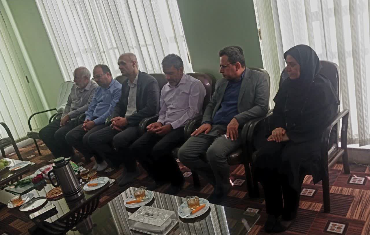 پیشکسوتان دفاع مقدس باید تجربیات خود را به نسل جوان دانشجو منتقل کنند