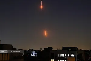 فعالیت پدافند هوایی علیه اهداف متخاصم در آسمان تهران