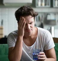 آیا افسردگی باعث سردرد می‌شود؟ ارتباط پیچیده افسردگی و سردرد