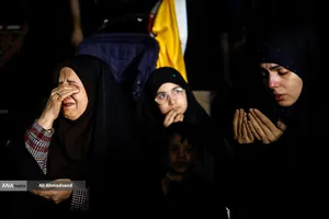 اقامه نماز استغاثه به امام زمان زمان(عج) - میدان ولیعصر (عج)
