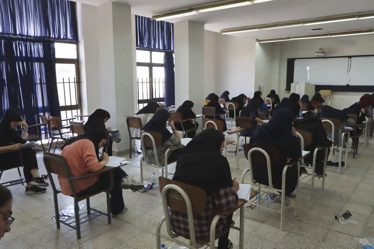 پردیس دانشگاه آزاد اسلامی مشهد میزبان آزمون سراسری