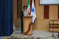 دانشگاه باید مدل حکمرانی، حل مسئله و چالش ارائه دهد