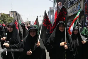 تشییع پیکر مطهر آقای شهید ایران و خانواده ایشان