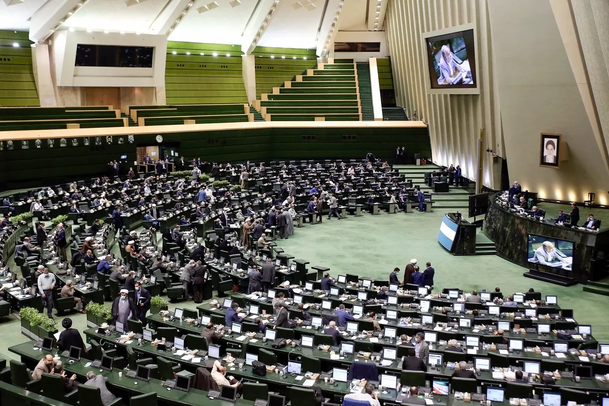 قدردانی مجلس از تلاش‌های کادر درمان در جنگ ۱۲ روزه