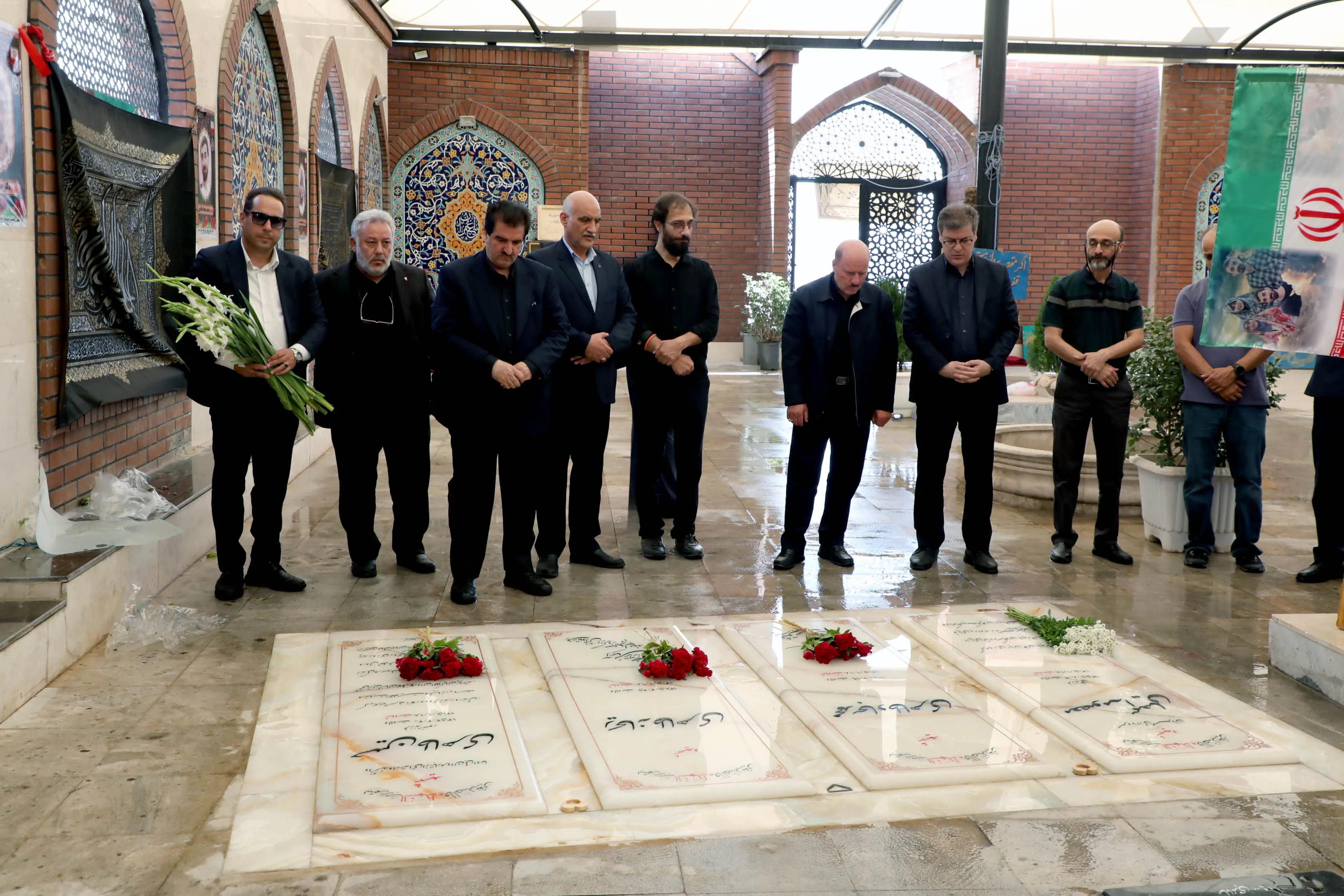 مدیرعامل بانک رفاه کارگران در تجلیل از خانواده معظم شهید تاکید کرد
