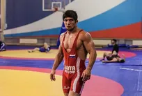 کشتی‌گیر عنوان‌دار المپیک زانویش را جراحی کرد