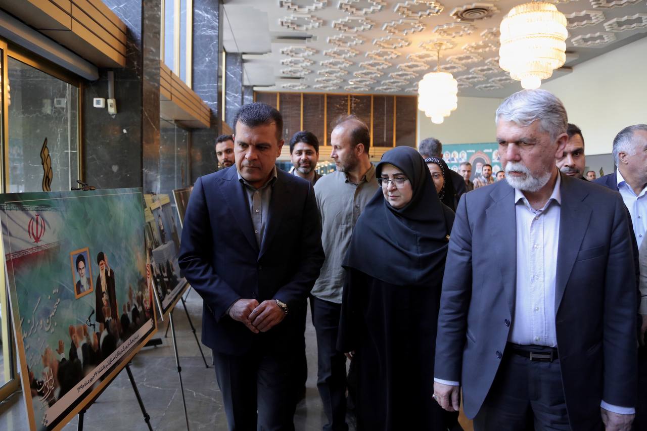آغاز مراسم «امین ایران۲» با صلوات خاصه امام رضا(ع)
