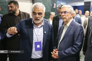 بازدید سرلشکر محمد باقری رئیس ستادکل نیروهای مسلح از نمایشگاه علمی دانشگاه آزاد 