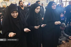 تشییع و تدفین پیکر مطهر دانشمند هسته&zwnj;ای شهید محمدمهدی طهرانچی رییس دانشگاه آزاد اسلامی و همسر گرانقدرش شهیده مژگان قراویری در حرم حضرت عبدالعظیم حسنی(ع)