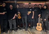 اجرای رسمی گروه موسیقی «آفتاب سرخ» در سالن سورنا