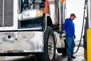 بحران بی سابقه مالی در آمریکا و جهان بدلیل هزینه جنگ و انسداد تنگه هرمز