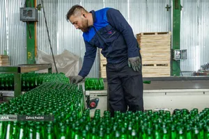 کارخانه شیشه