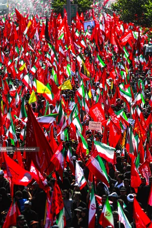 تشییع پیکر مطهر آقای شهید ایران و خانواده ایشان
