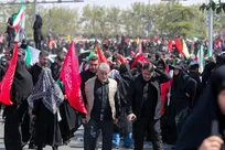 حضور دکتر رنجبر در مراسم تشییع امام شهید