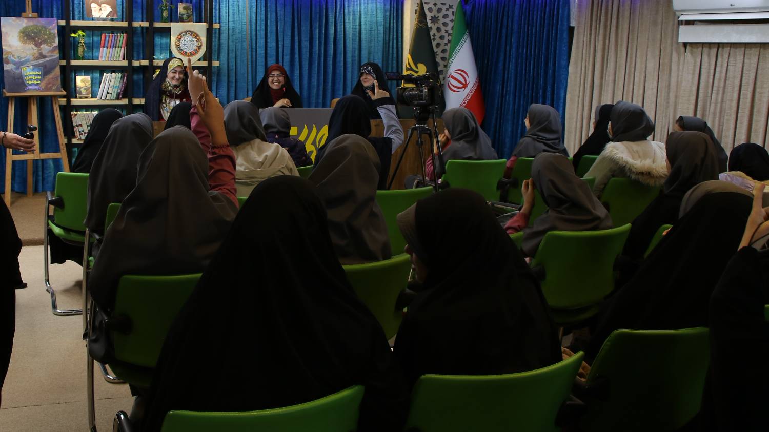 «نگهبان سرزمین موعود» رونمایی شد