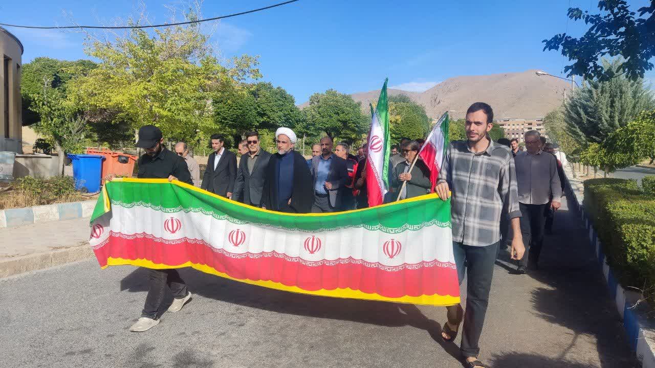 فرهنگ ایثار و شهادت چراغ راه جامعه دانشگاهی است 