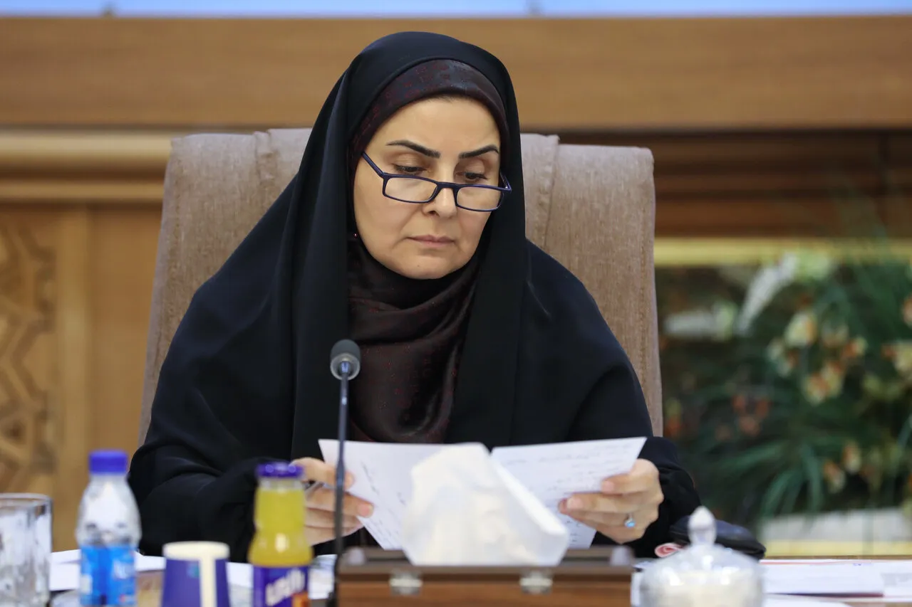فرزانه صادق