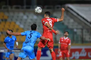دیدار تیم&zwnj;های فوتبال پرسپولیس - چادرملو

