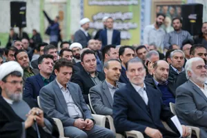 تجدید میثاق دانشگاهیان دانشگاه آزاد اسلامی با آرمان های امام خمینی(ره)