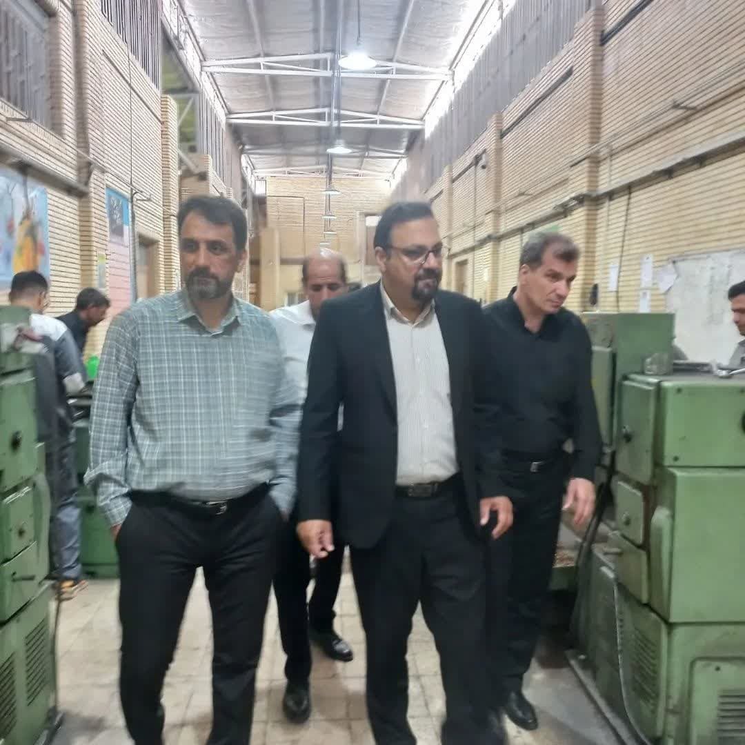 بازدید مدیرکل شبکه آزمایشگاهی و مراکز تحقیقاتی دانشگاه آزاد اسلامی از واحد سیرجان
