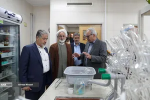 بازدید رنجبر از شرکت&zwnj;های دانش بنیان دانشگاه آزاد اسلامی استان اصفهان