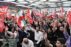 مراسم چهلم &laquo;رهبر شهید انقلاب&raquo; در تهران
